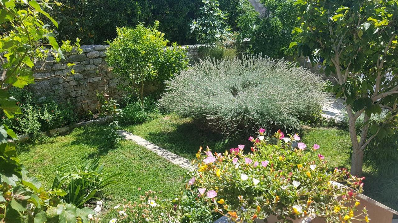 Apartment Lavanda garden Rab Town Exterior foto