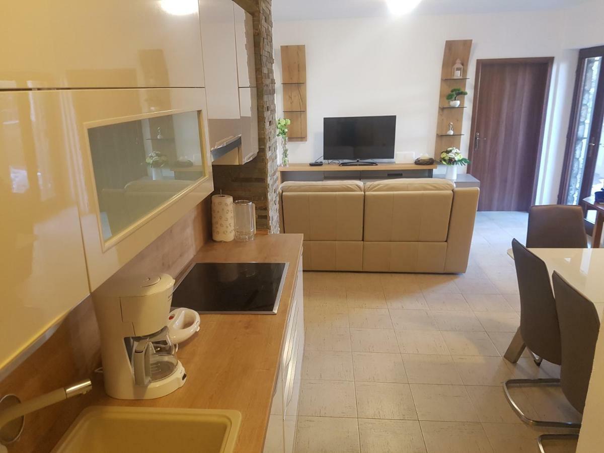 Apartment Lavanda garden Rab Town Exterior foto
