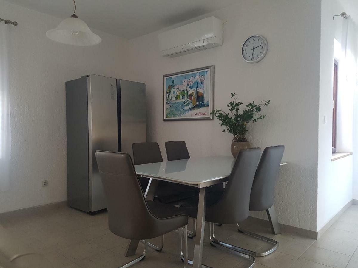 Apartment Lavanda garden Rab Town Exterior foto